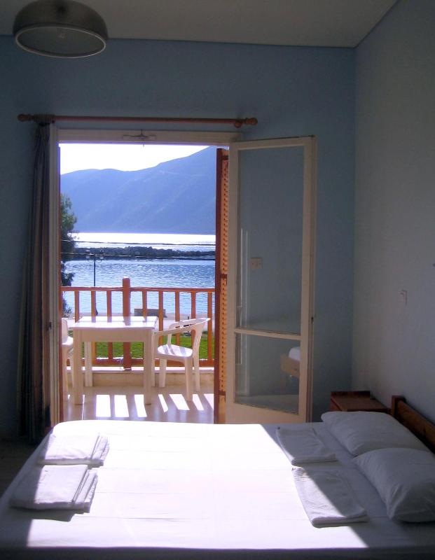 Studio with Sea View (2 Adults) image 2