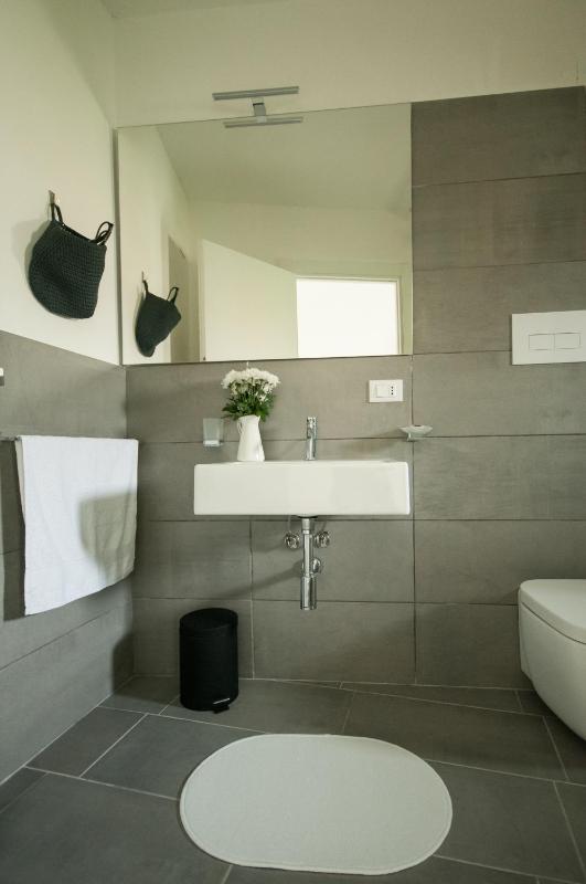 Triple Room with Balcony image 2