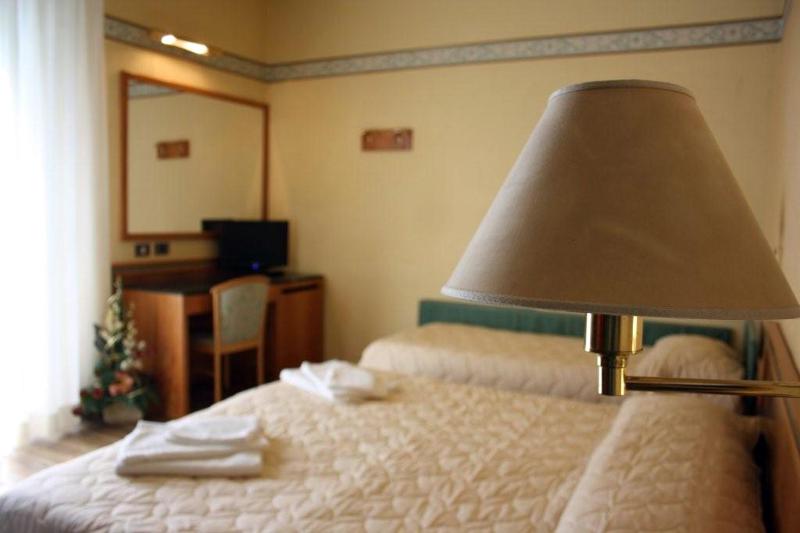 Triple Room image 3