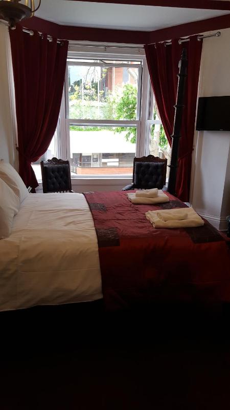 The Lodge Harrogate - image 2