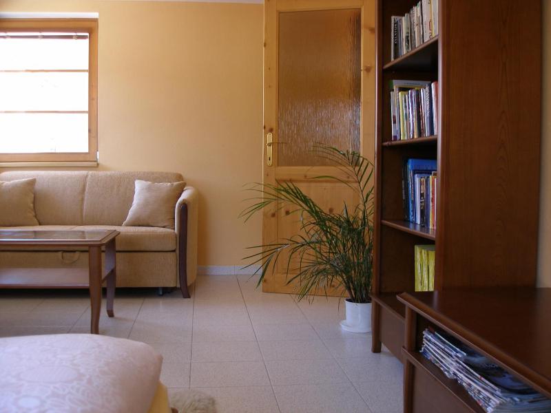 Three-Bedroom Apartment (6 Adults) image 4