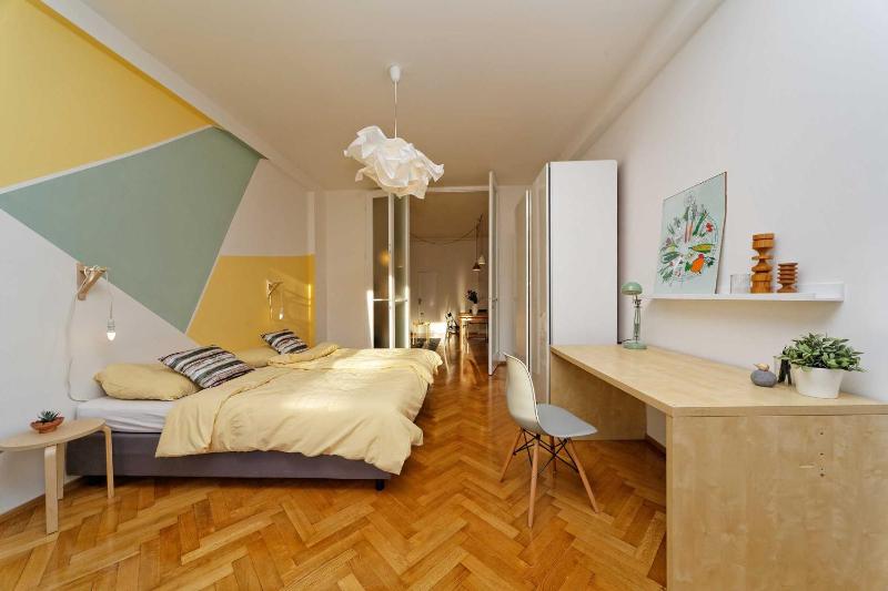 Apartment image 2
