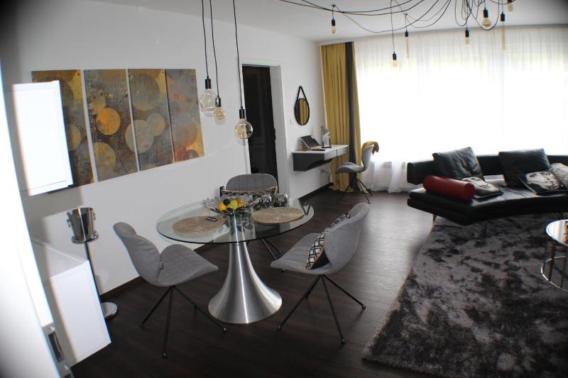 Deluxe Apartment image 1
