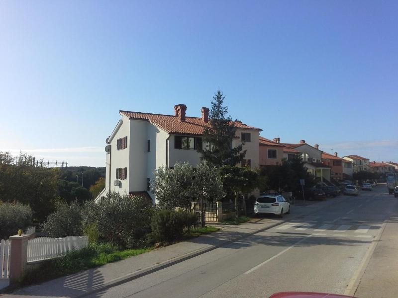 Apartments Liliana Pula - image 1