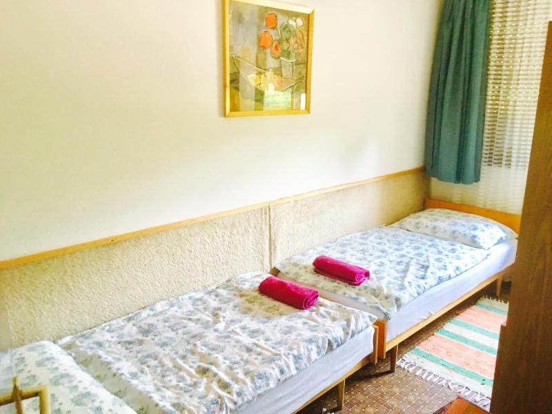 One-Bedroom Apartment image 4
