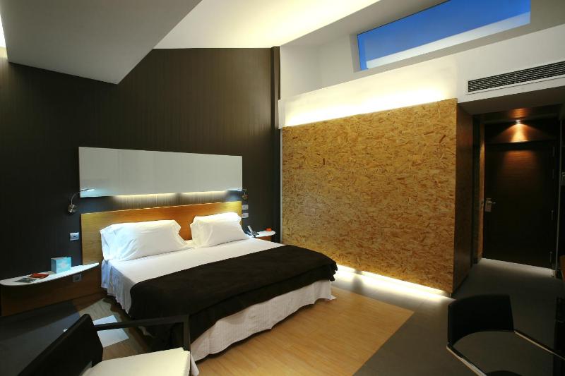 Superior Double or Twin Room image 2
