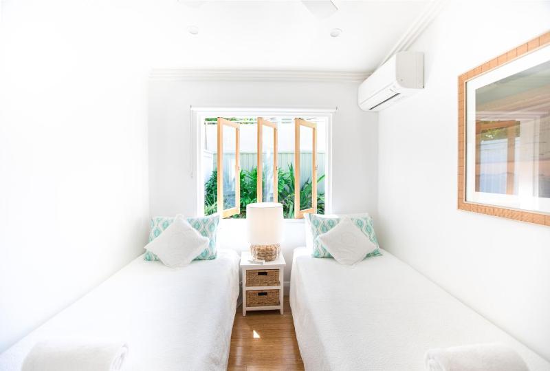 Pineapple Petes Beach House - image 4