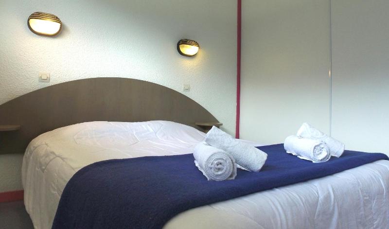 Two-Bedroom Apartment image 4