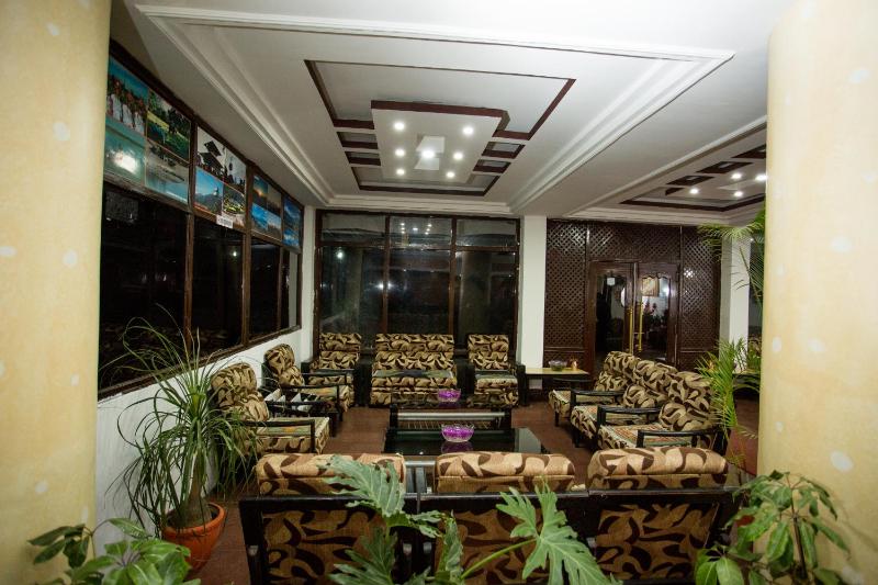 Hotel Crown Plaza - image 11