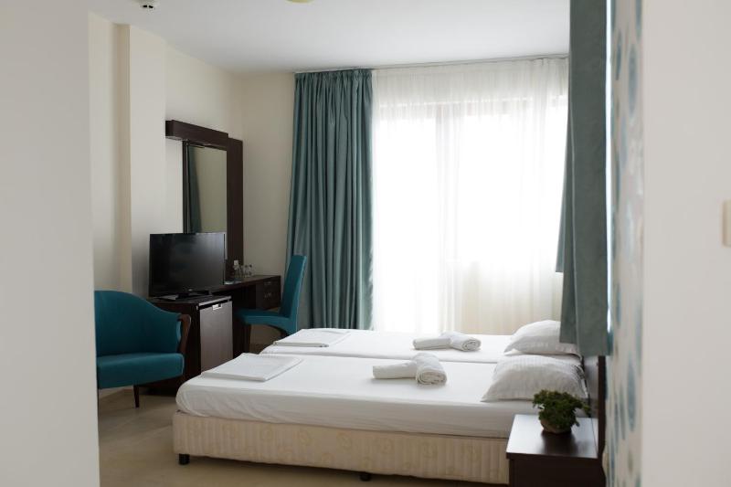 Ema Hotel - image 19