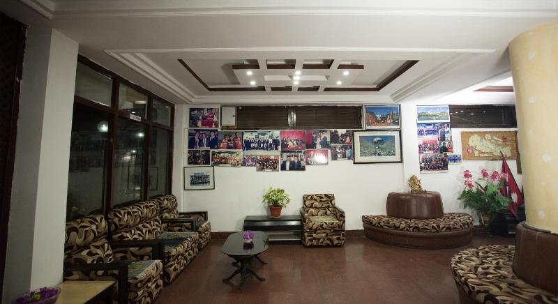 Hotel Crown Plaza - image 8