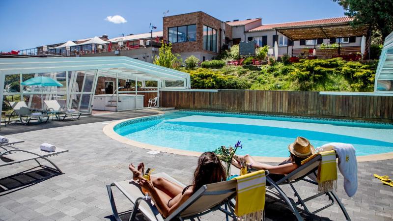 Standard Verdon Double Room with access to heated swimming pool image 3
