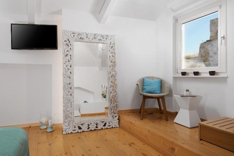 Aeria Apartments - image 5