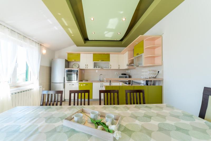 Apartment with Pool View  image 1