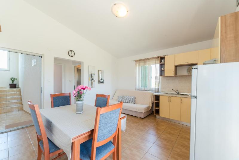 Crowonder Sun&Fun Holiday House with Large Swimming Pool Playroom and Garden - image 25