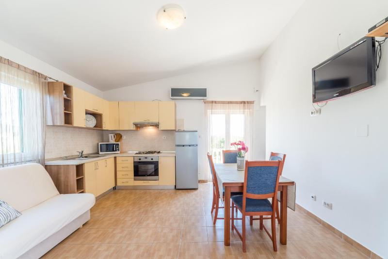One-Bedroom Apartment image 1