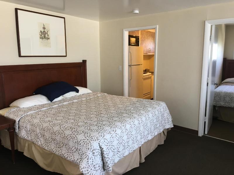 One - Bedroom Apartment image 3
