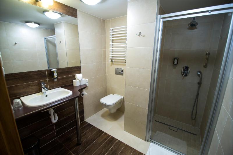 Deluxe Triple Room image 1