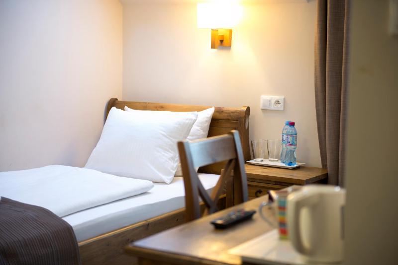 Single Room image 2