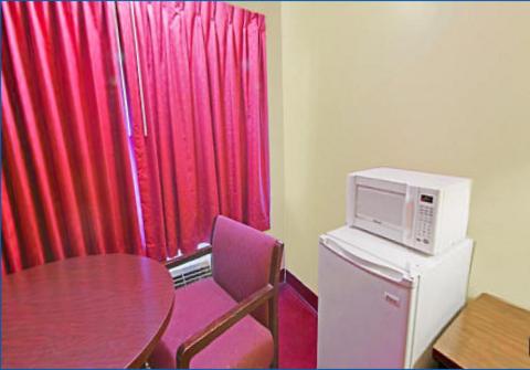 King Room image 3