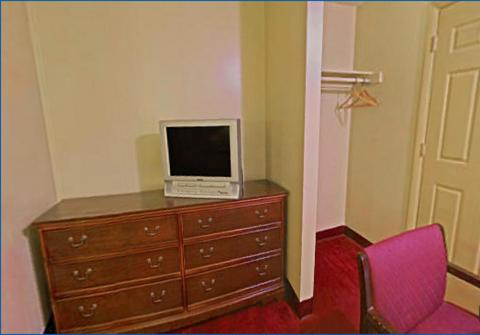 King Room image 4
