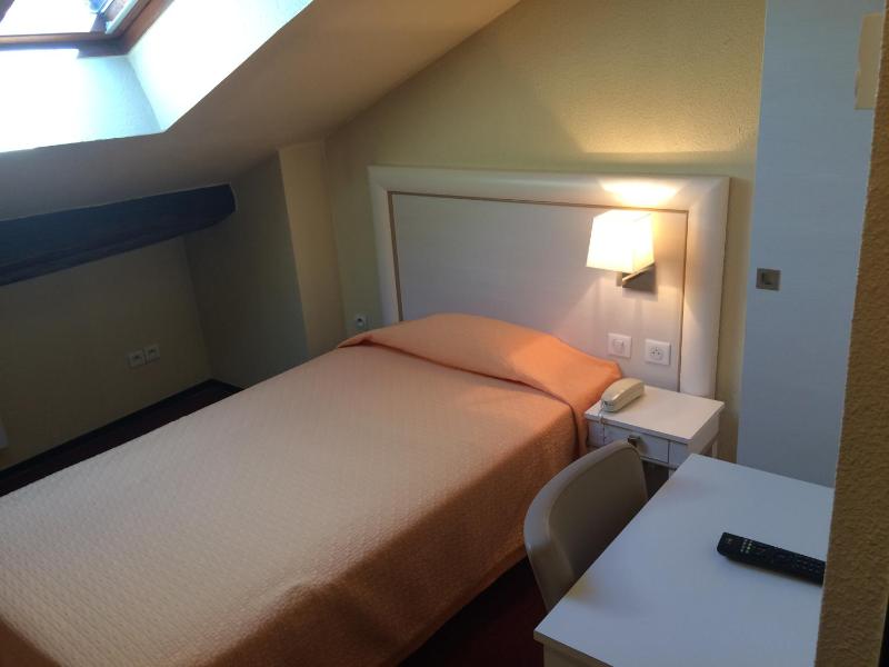 Economy Single Room image 2
