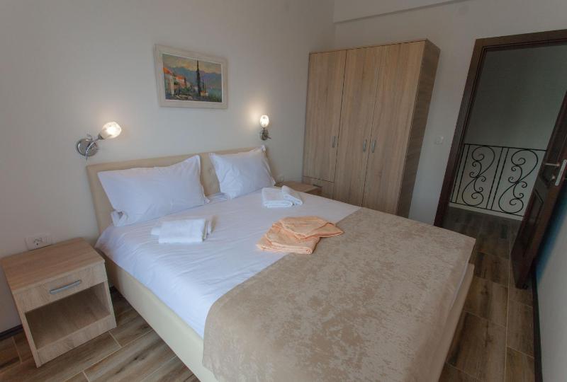 Apartment with Sea View image 2