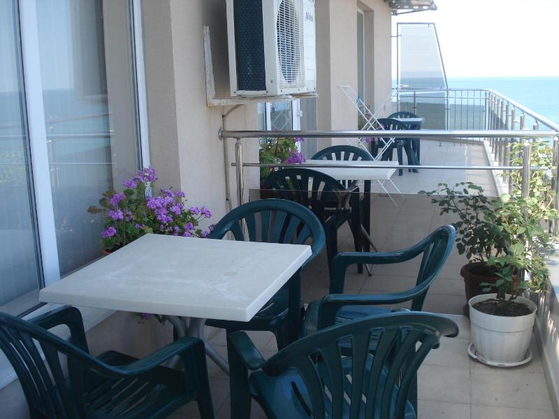 Villa Rouge - image 11