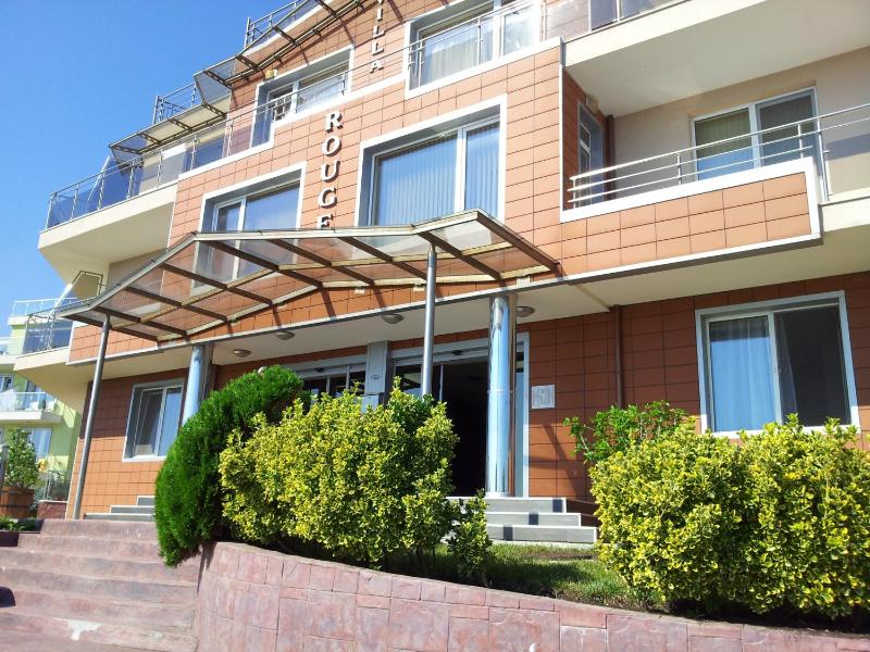 Villa Rouge - image 24