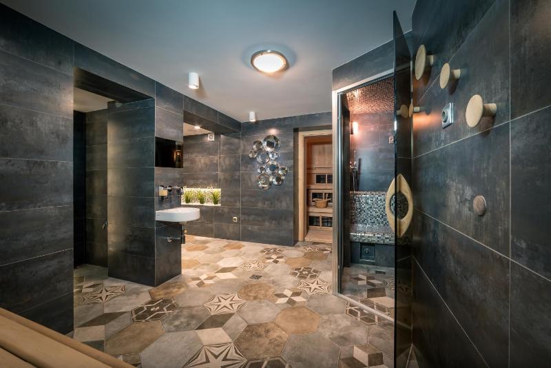 Dom Wypoczynkowy Oskar 250m od morza z sauną i jacuzzi - image 44