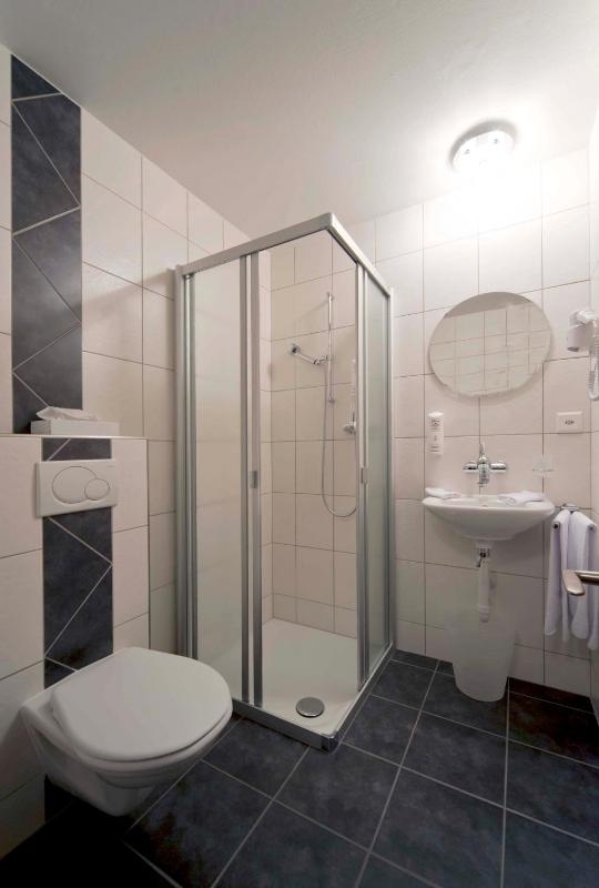 Double Room image 2