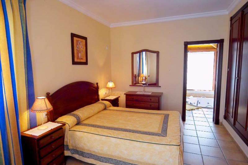 Two-Bedroom Villa image 4