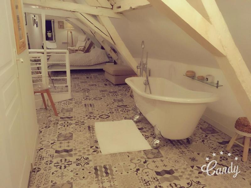 Double Room image 4