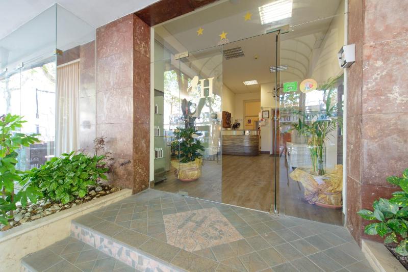 Hotel Sirena - image 11