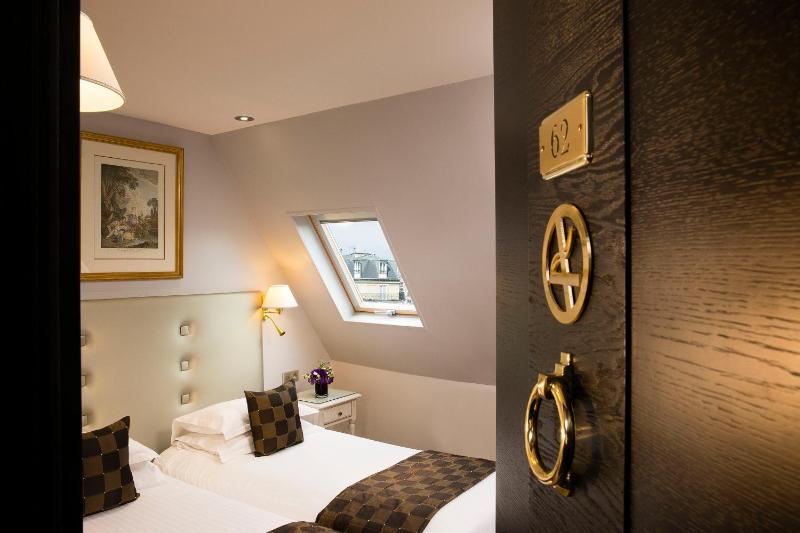 Executive Triple Room image 4