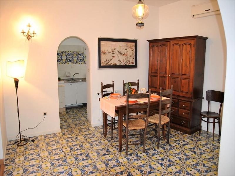 Casa Belvedere vista mare nel centro storico - image 21