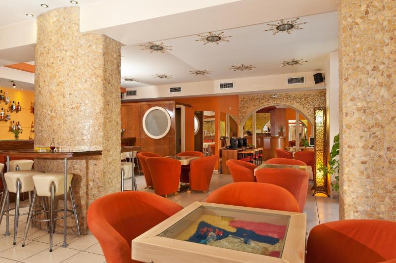 Alea Hotel Apartments - image 11