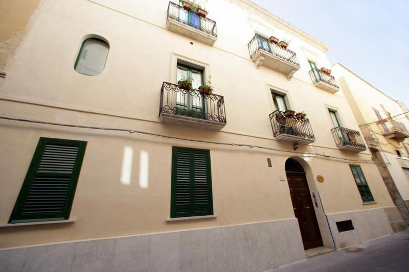 One-Bedroom House image 1