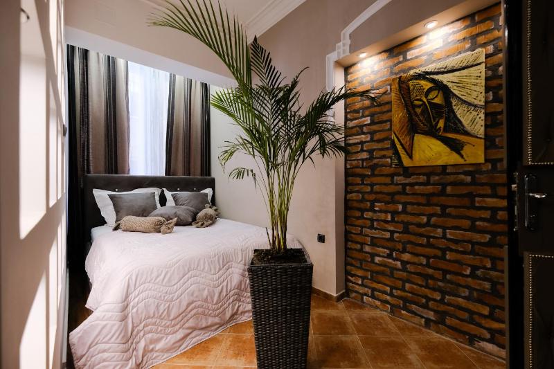 Superior Apartment with Sauna, Hot Tub and Terrace image 4