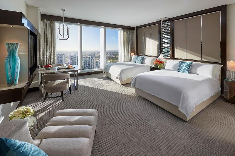 Deluxe Twin Room image 2