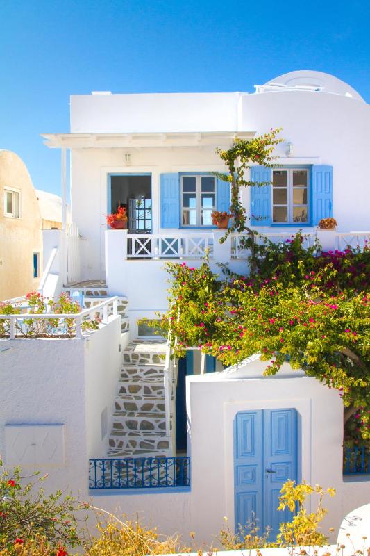 Evilio Houses Oia Santorini - image 6