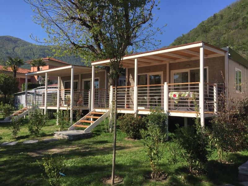 One-Bedroom Mobile Home image 2