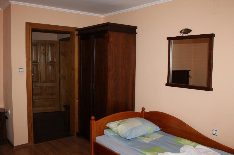 Luxury Quadruple Room image 4