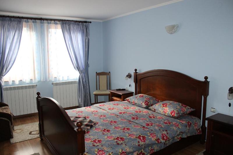 Triple Room image 2