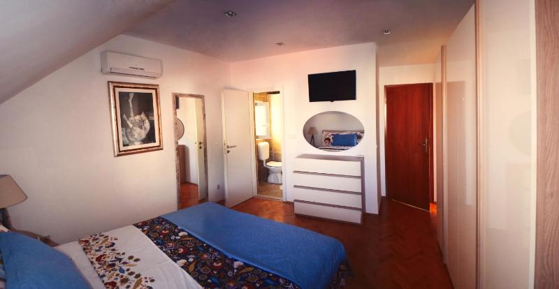 Superior Double Room with Sea View image 1