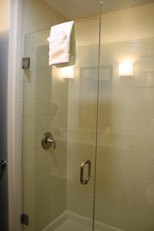 King Room - Non-Smoking image 1