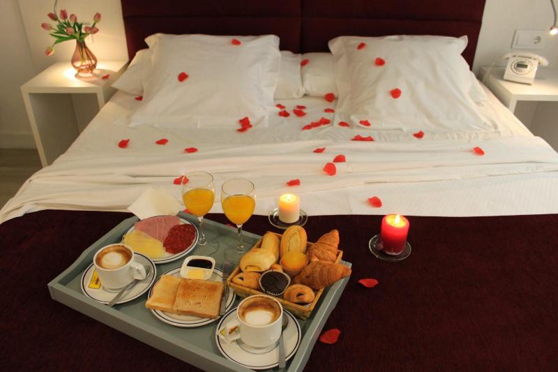 Superior Double or Twin Room image 4