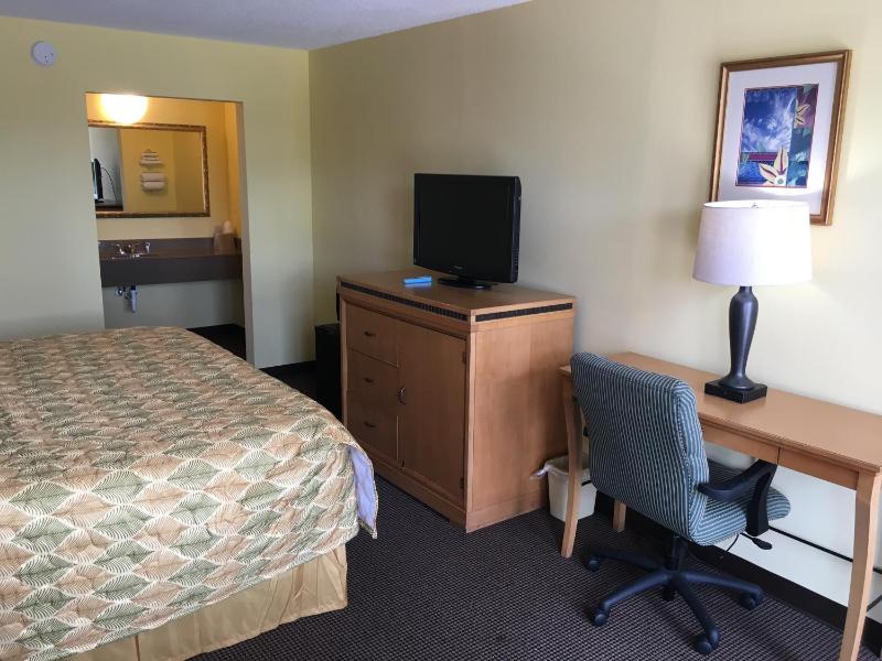 King Room image 2