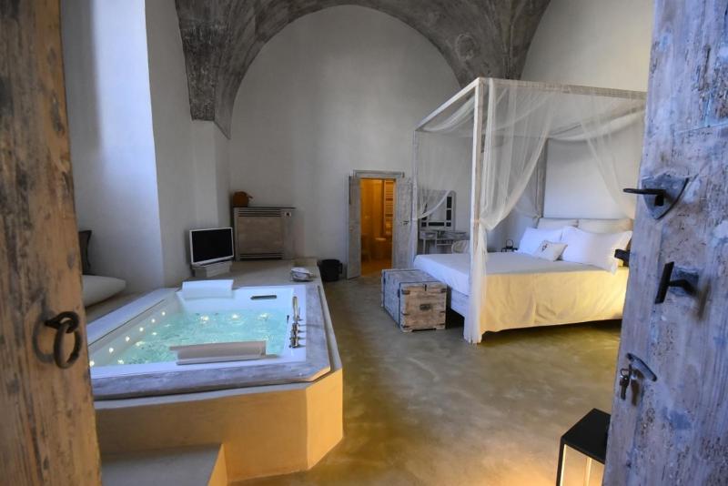 Suite image 2