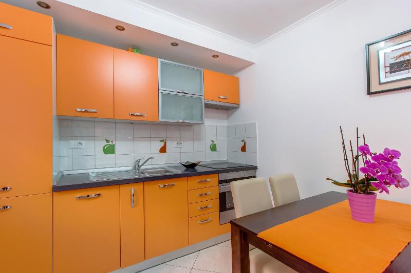 Apartments Leila - image 7